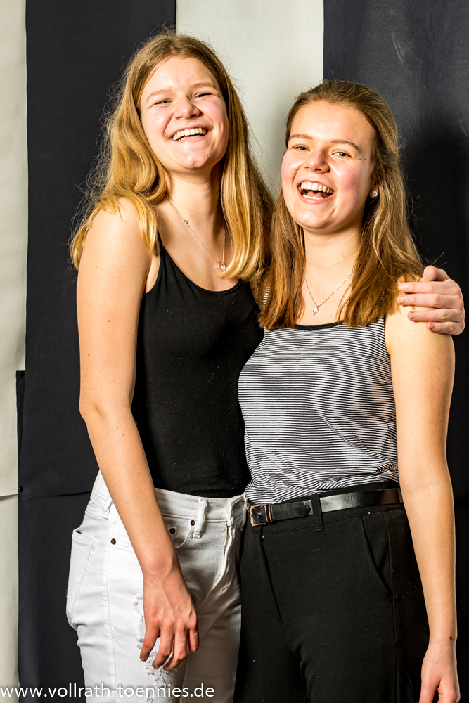 2020 02 01 Black & White Party 2415